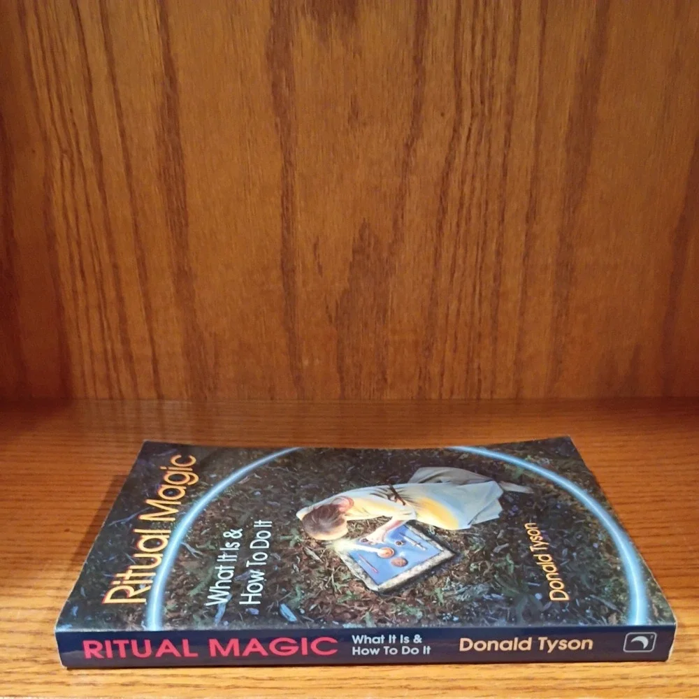 Ritual Magic: What It Is & How To Do It (Llewellyn's Practical Magic Series...